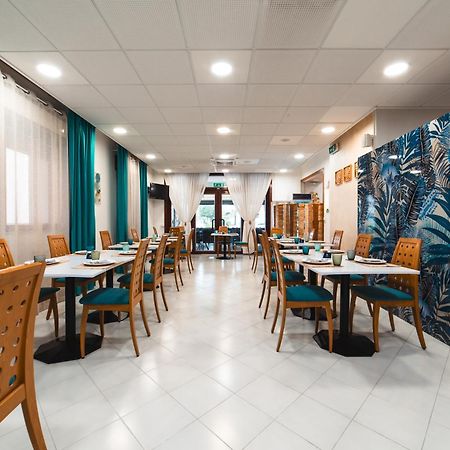 Hotel Del Corso Bibione Kültér fotó