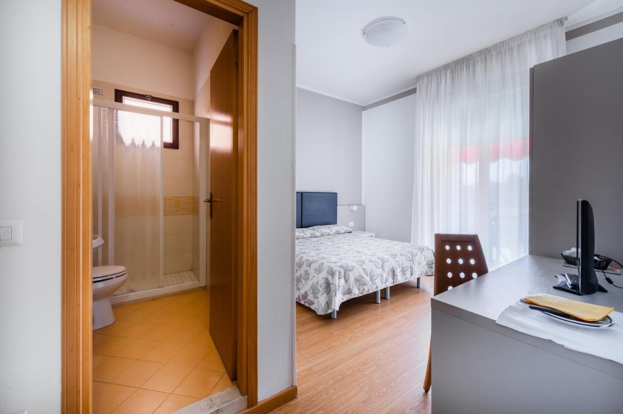 Hotel Del Corso Bibione Kültér fotó