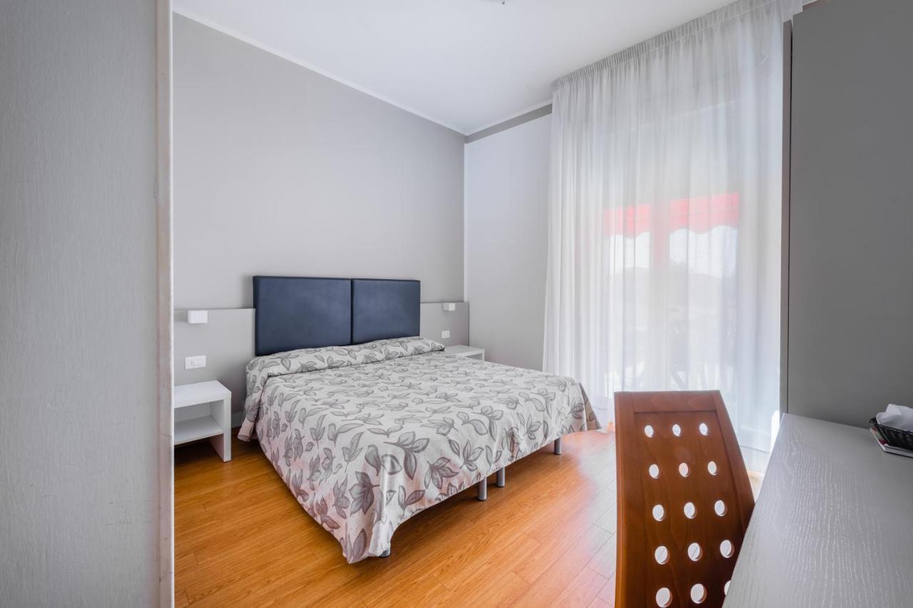 Hotel Del Corso Bibione Kültér fotó