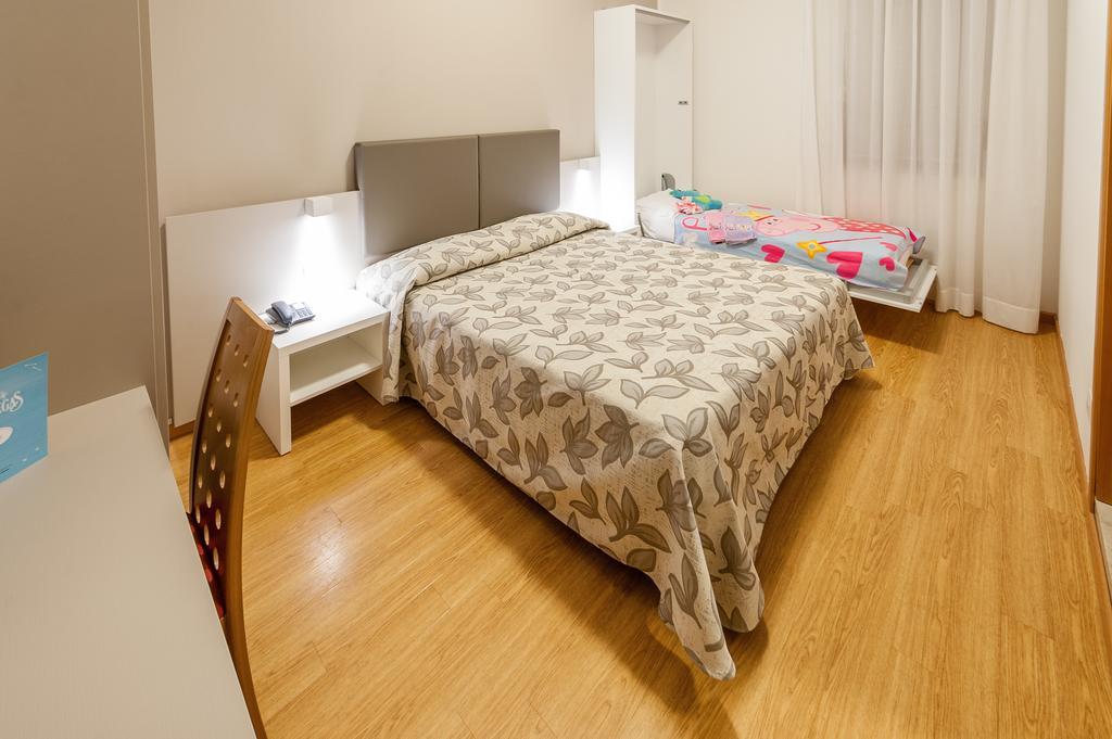 Hotel Del Corso Bibione Kültér fotó
