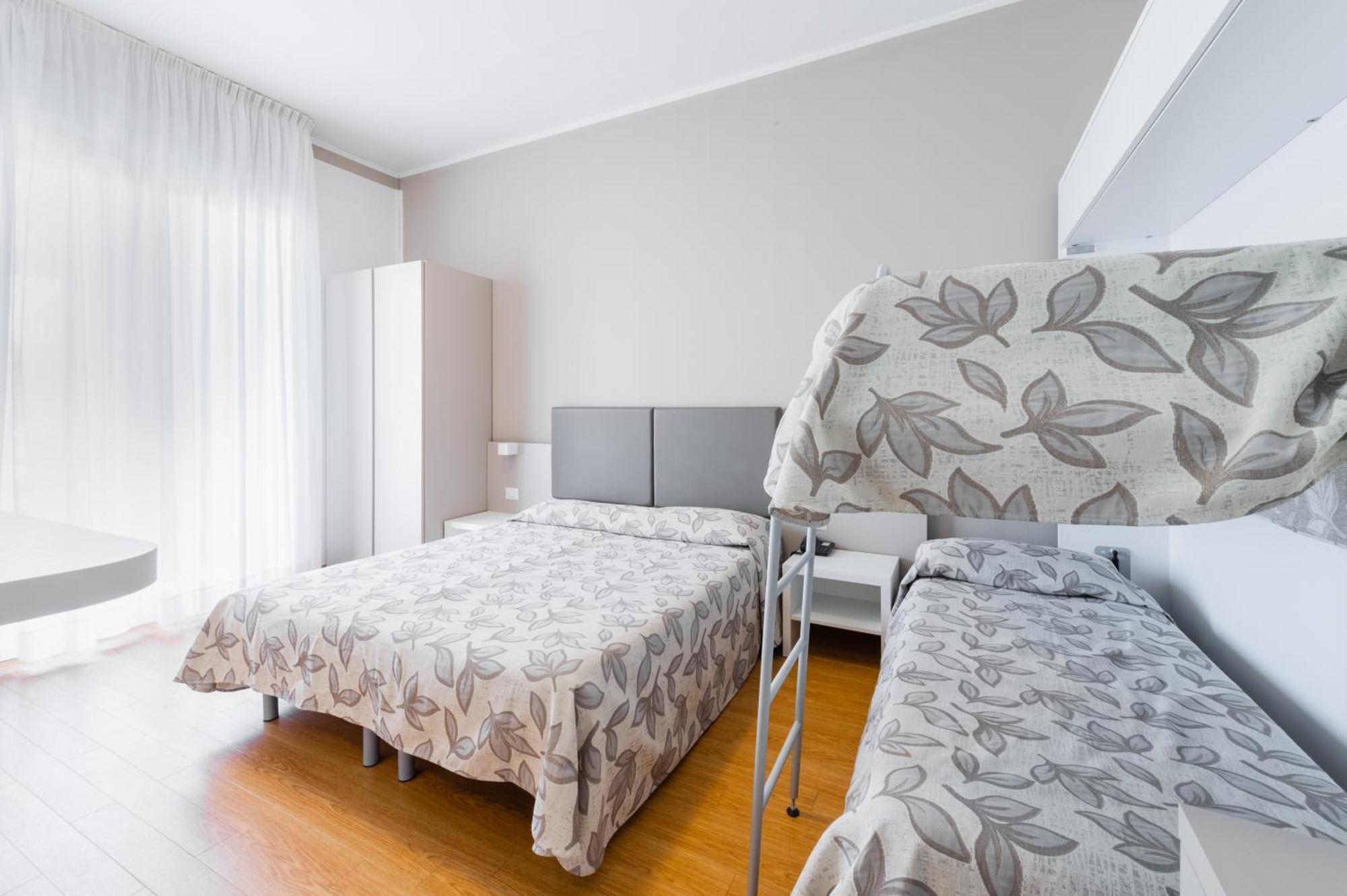 Hotel Del Corso Bibione Kültér fotó